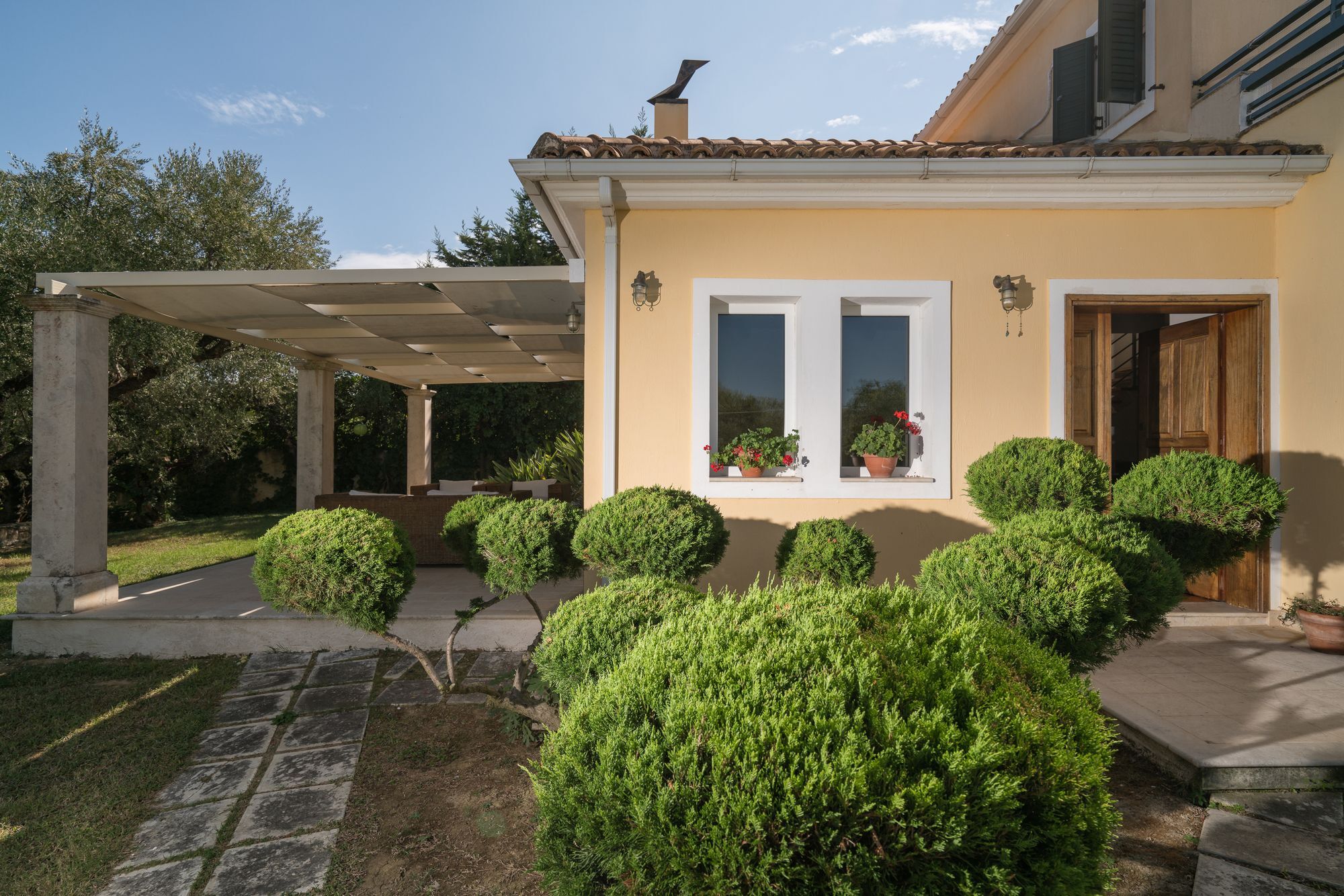 Nina Residence Plános 外观 照片